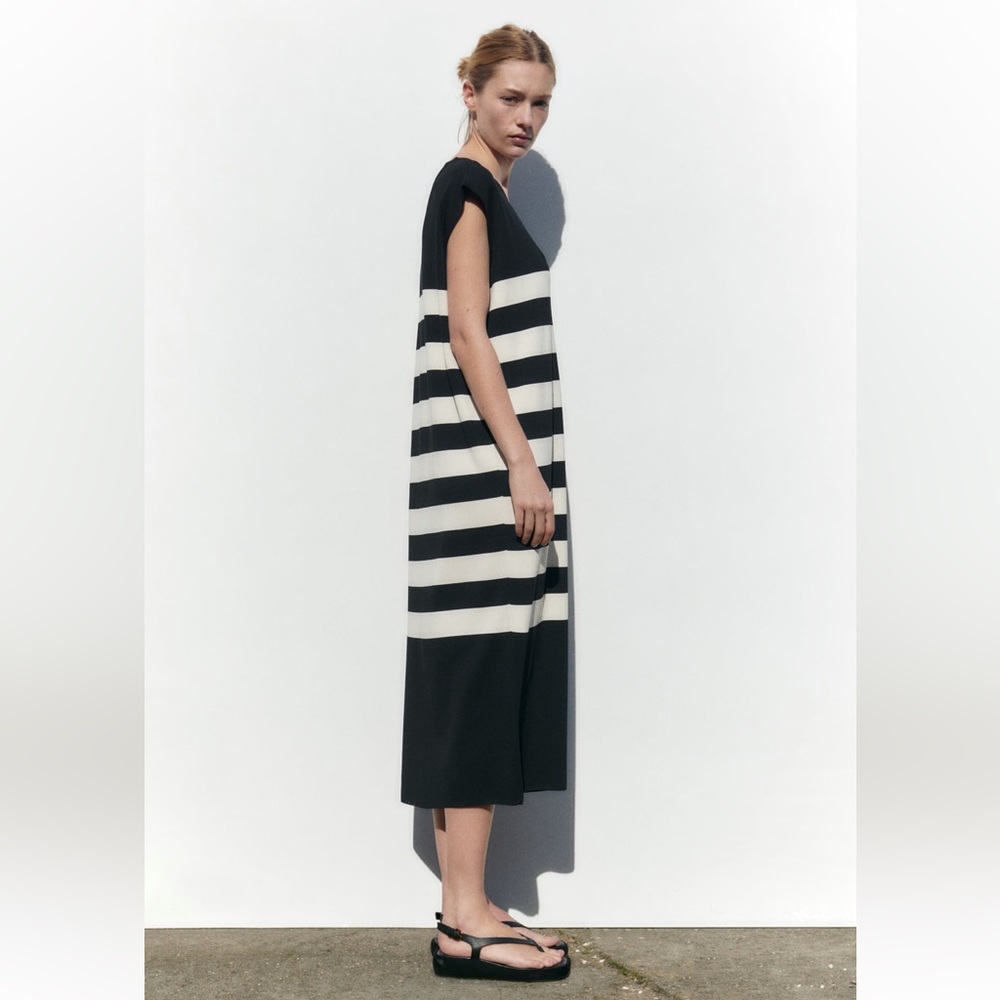 Zara STRIPED KNIT DRESS. Black/Ecru. Sizes S, M, L. New with Tags. - Picture 4 of 8
